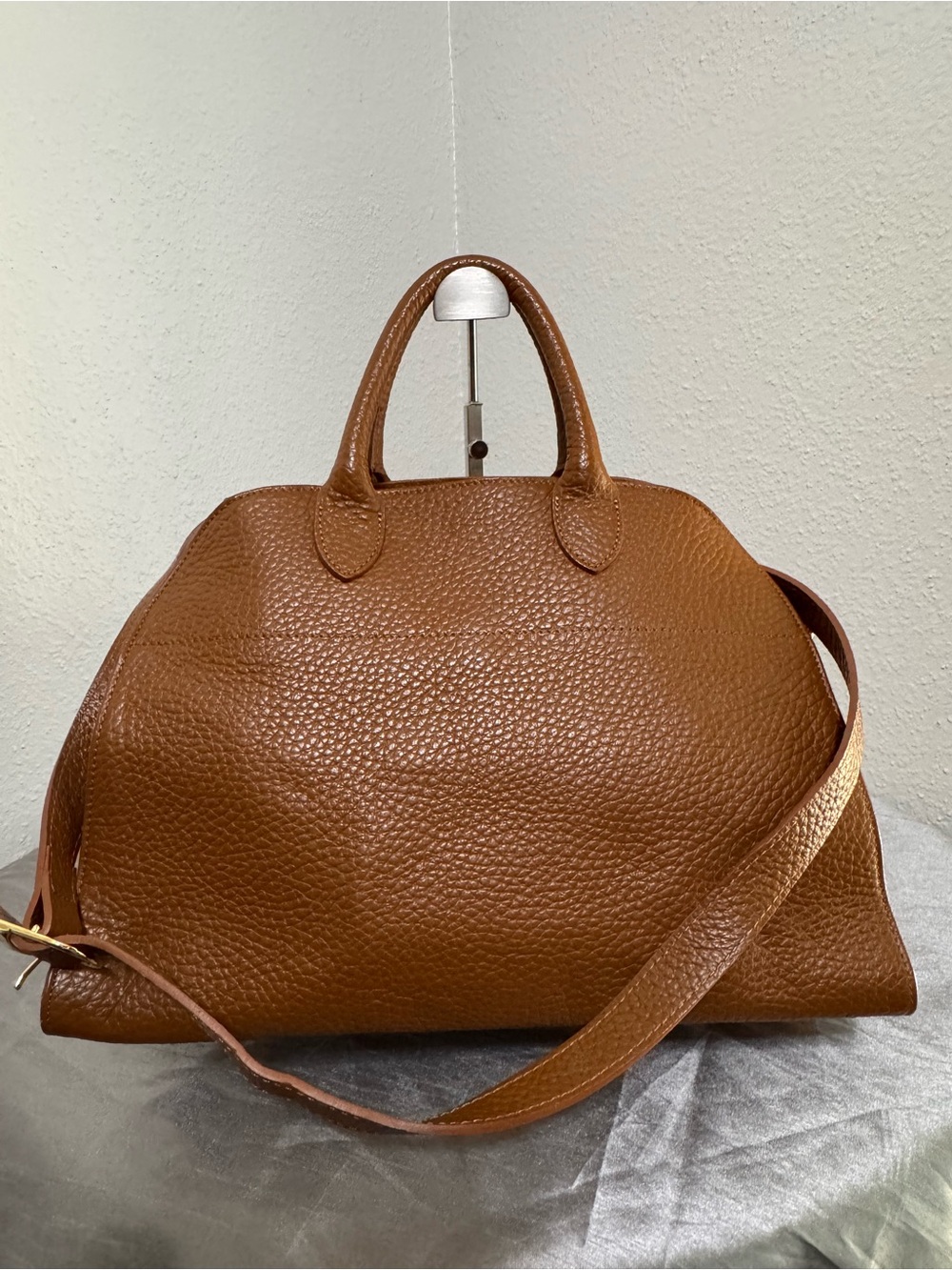 Divina Direnze  Pebbled Leather Shoulder Bag in Brown